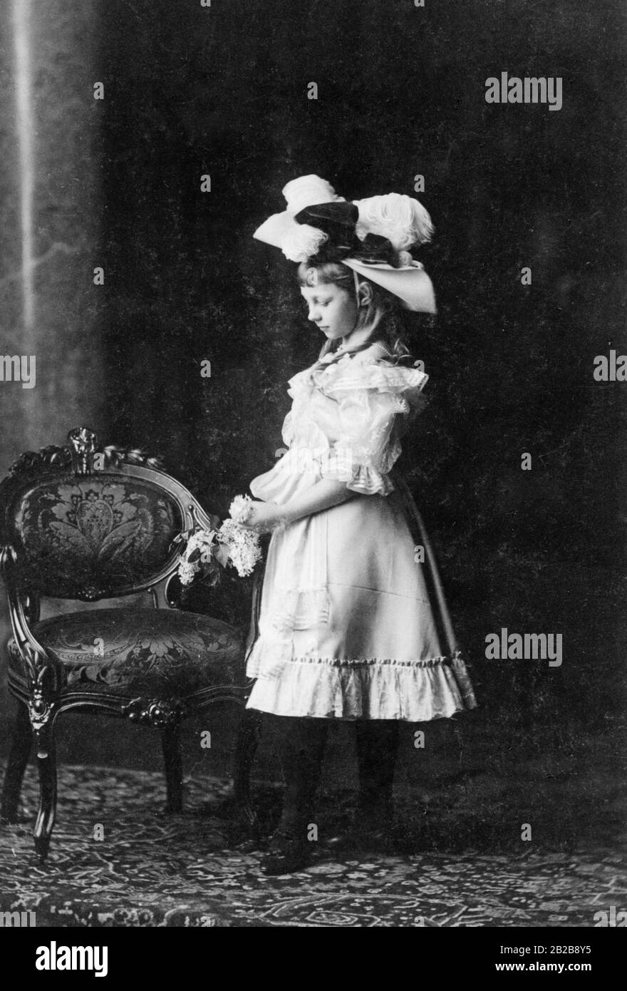 Die Tochter von Kaiser Wilhelm II., Prinzessin Victoria Louise als Kind. Später heiratete sie Herzog Ernst August von Braunschweig. Stockfoto