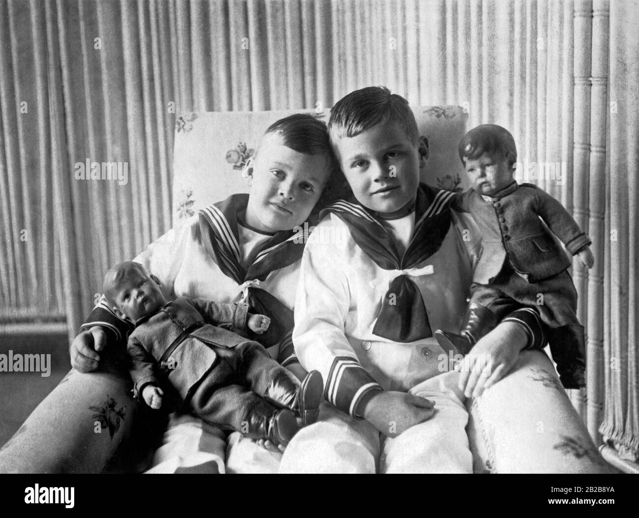 Erbgroßmeister Friedrich Franz und Herzog Christian Ludwig von Mecklenburg-Vorpommern als Kinder. Undatiertes Foto. Stockfoto