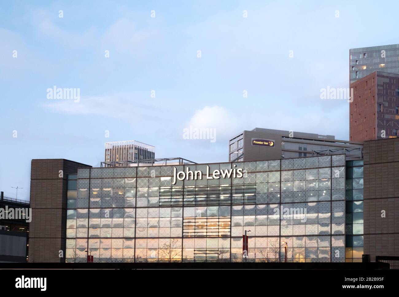 Externe Fassade des John Lewis Flagshipstore in Westfield Stratford, East london, Großbritannien Stockfoto