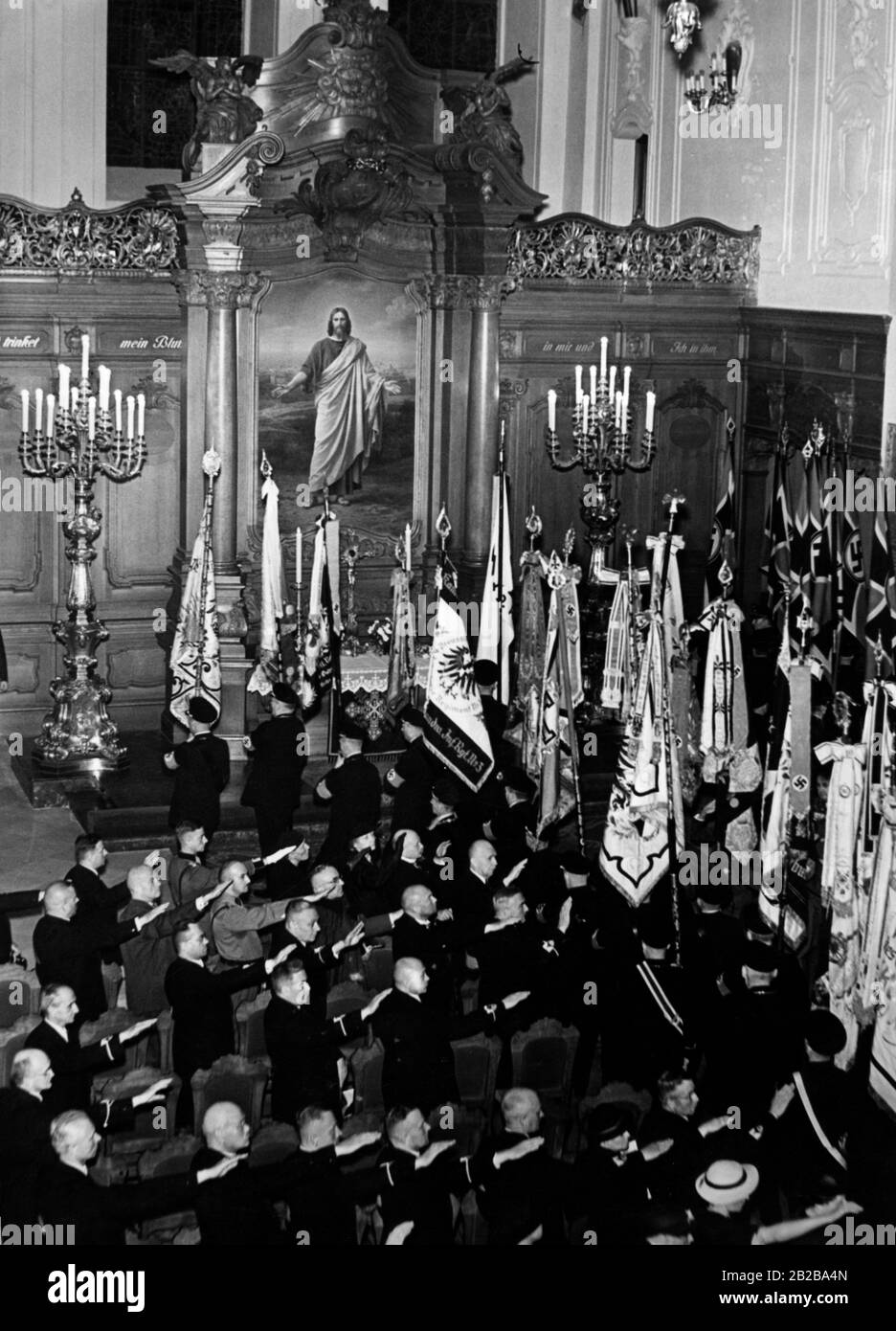Tannenberg Gedenkfeier der Vereine des Ostpreussischen Regiments in der alten Garnisonkirche in Berlin. (Undatiertes Bild) Stockfoto