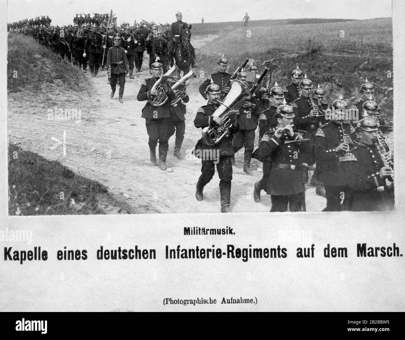 Die Bande eines deutschen Infanterieregiments auf dem vormarsch. Stockfoto