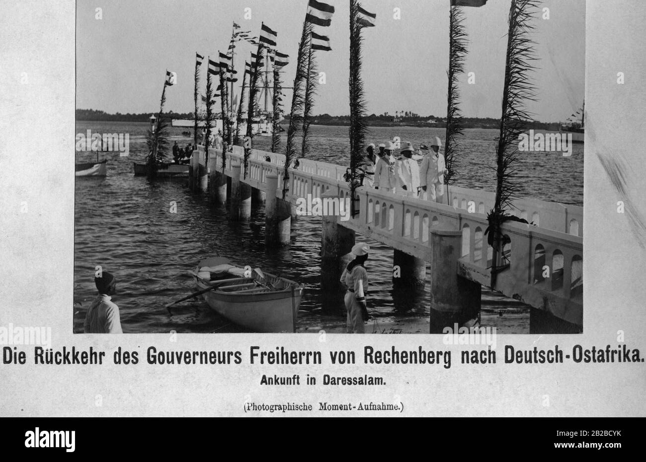 Die Rückkehr des Gouverneurs von Deutsch-Ostafrika, Albrecht Freiherr von Rechenberg, in Daressalam. Stockfoto