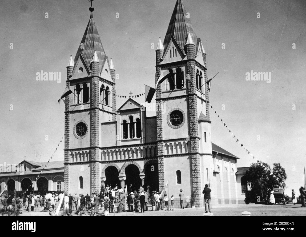Weihe der Marienkathedrale in Windhoek, die zwischen 1906 und 1908 aus lokalen Materialien erbaut wurde. Stockfoto