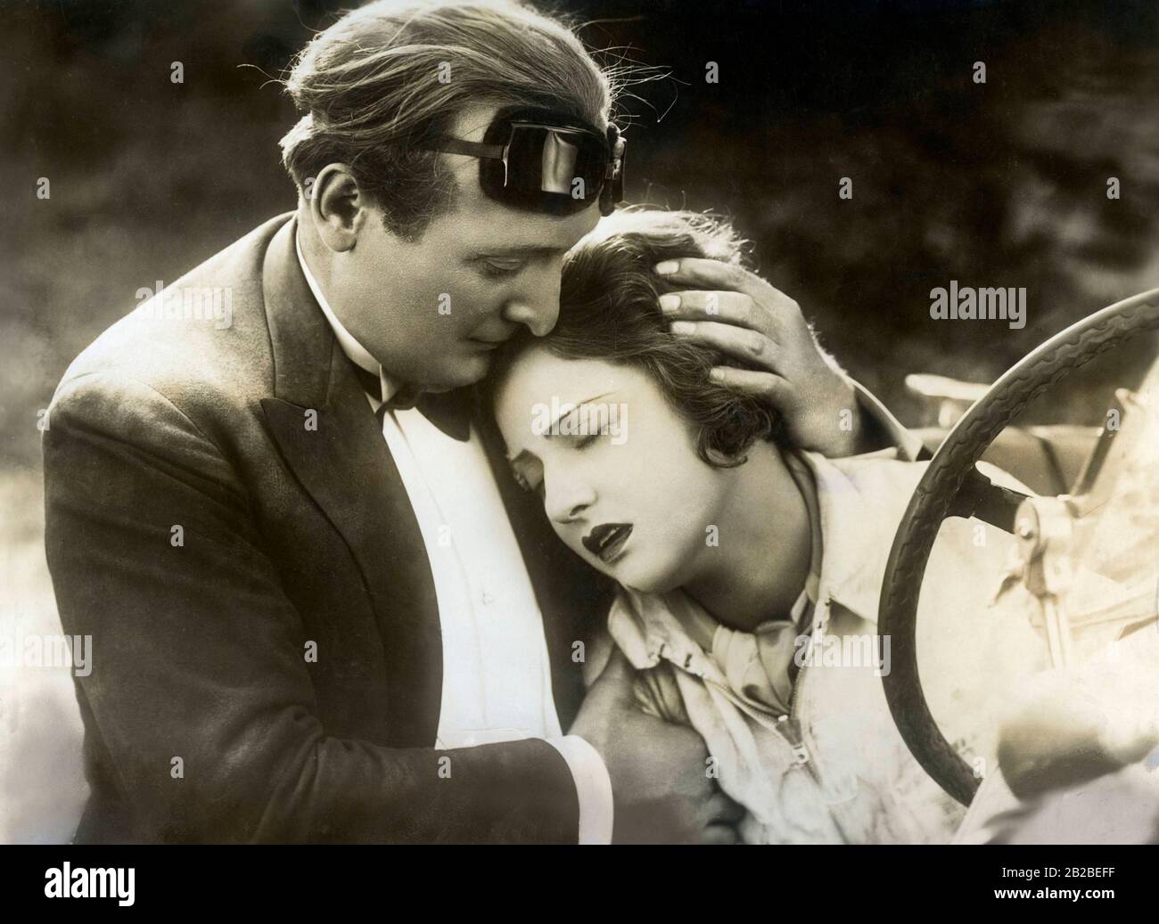 Hans Albers und Charlotte Auber im Film "Die Nacht Gehört uns" Stockfoto