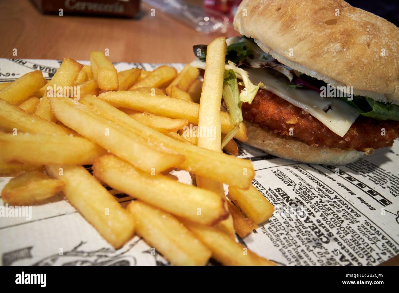 Huhn pollo Hamburger Hamburguesa mit Pommes Lanzarote kanarische Inseln spanien Stockfoto
