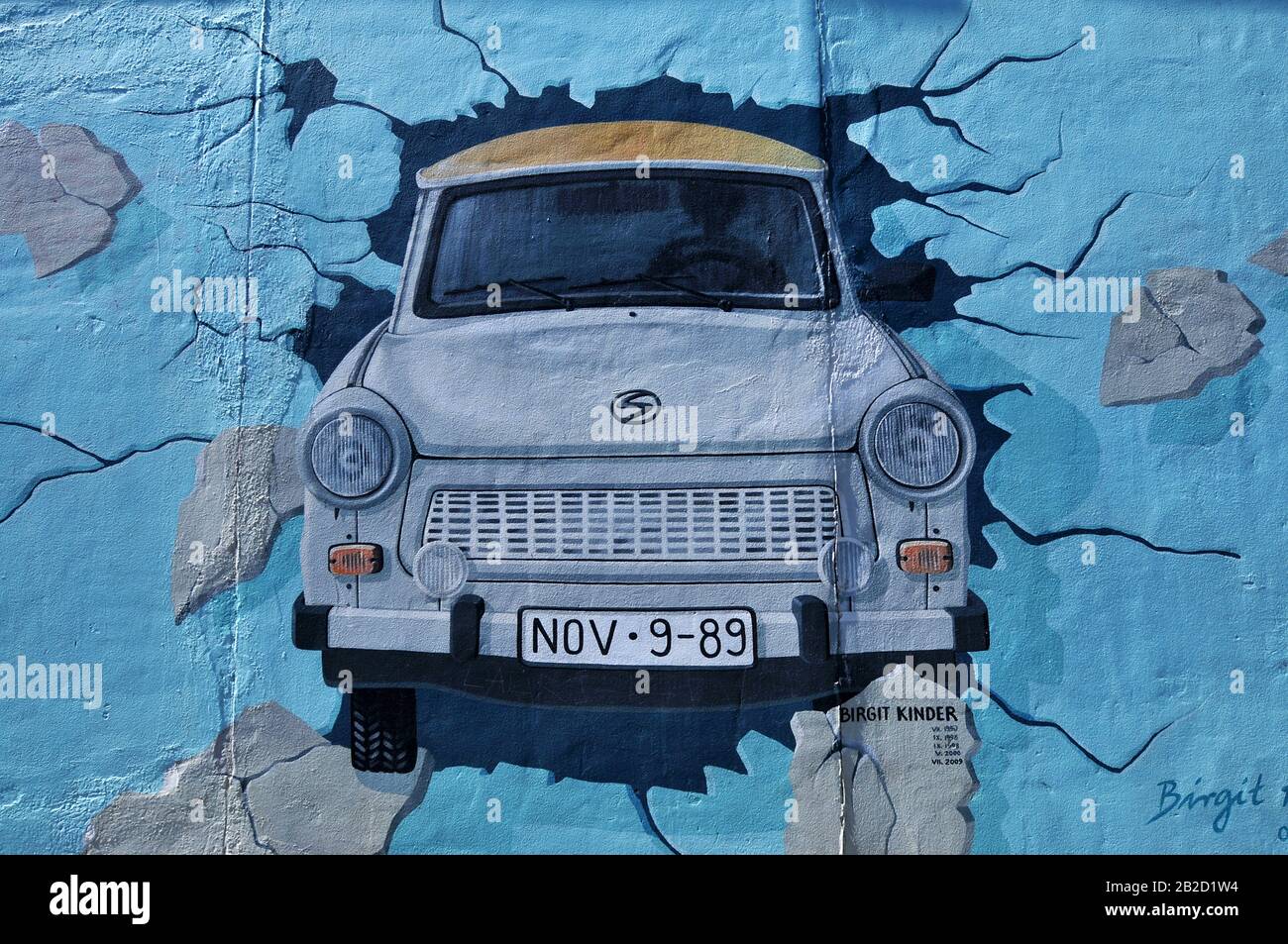 Wandmalerei, Trabi, Eastside Gallery, Friedrichshain, Berlin, Deutschland Stockfoto