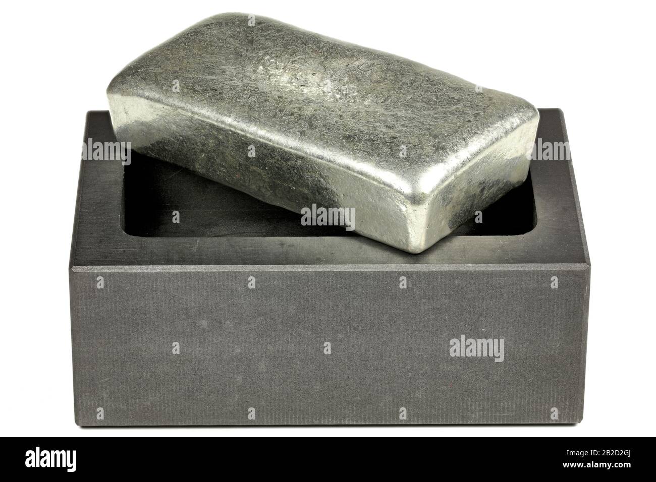 Zinkleiste auf Graphitform isoliert auf weißem Hintergrund Stockfoto