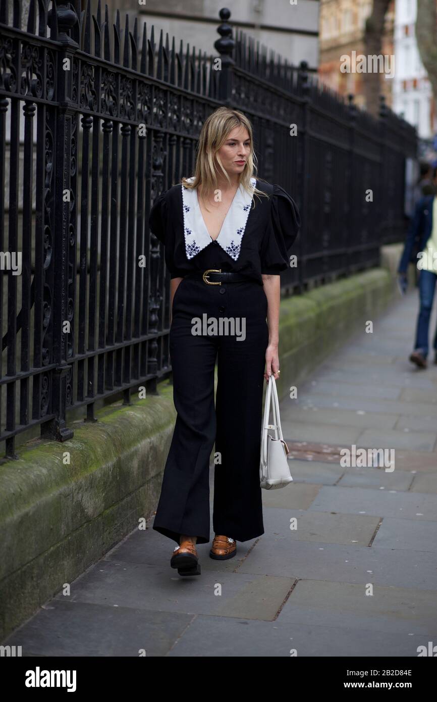 Street Style, London Fashion Week Herbst Winter 2020, London UK Feb Stockfoto