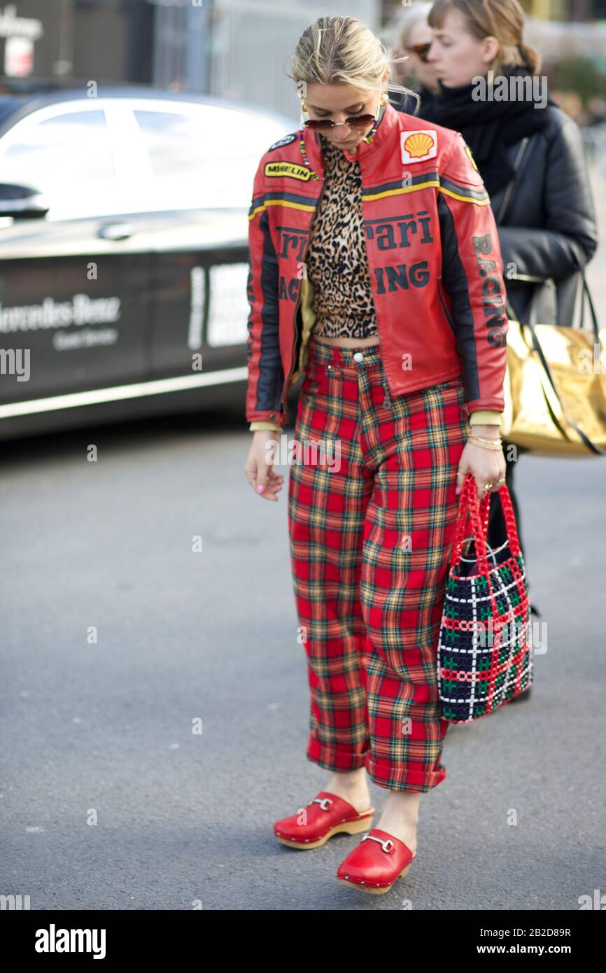 Street Style, London Fashion Week Herbst Winter 2020, London UK Feb Stockfoto
