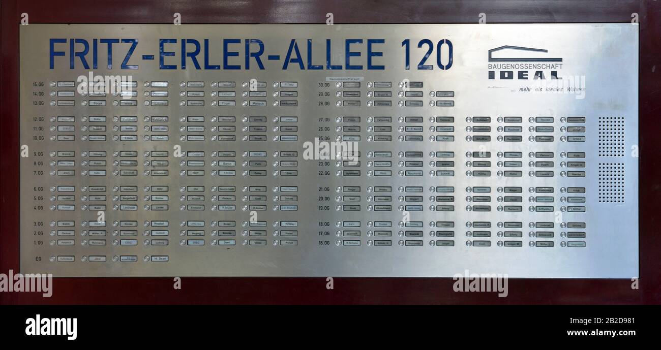 Klingelbrett, Wohnhochhaus Ideal, Fritz-Erler-Allee 120, Gropiusstadt, Neukölln, Berlin, Deutschland Stockfoto