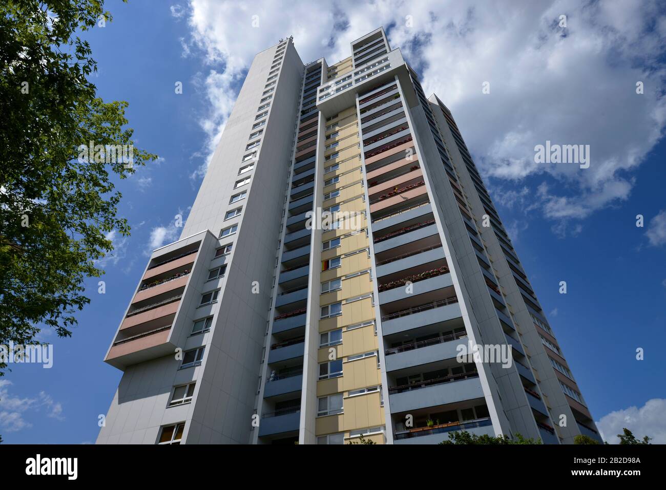 Wohnhochhaus Ideal, Fritz-Erler-Allee 120, Gropiusstadt, Neukölln, Berlin, Deutschland Stockfoto