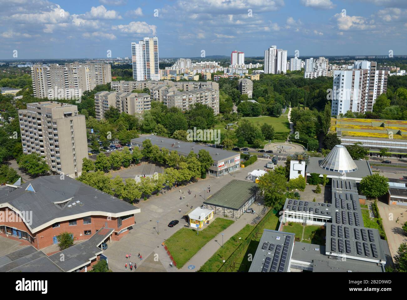 Hochhaeuser, Fritz-Erler-Allee, Gropiusstadt, Neukölln, Berlin, Deutschland Stockfoto