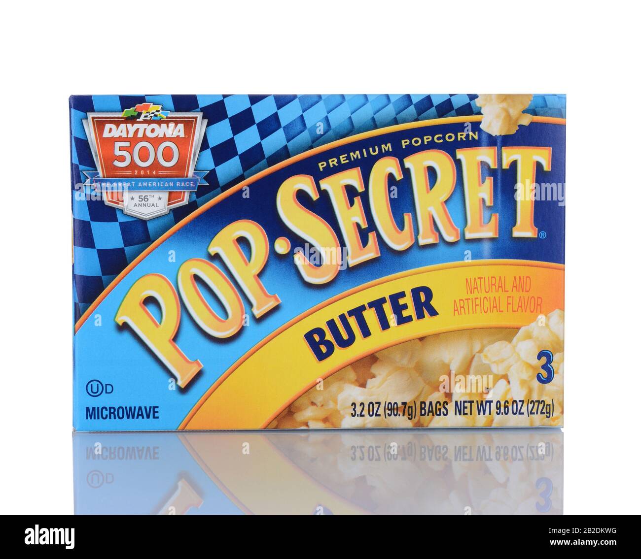 Irvine, CA - 29. Januar 2014: Eine Kiste mit Pop Secret Mikrowellen-Popcorn. Die 1984 von General Mills eingeführte Marke befindet sich heute im Besitz von Diamond Foo Stockfoto