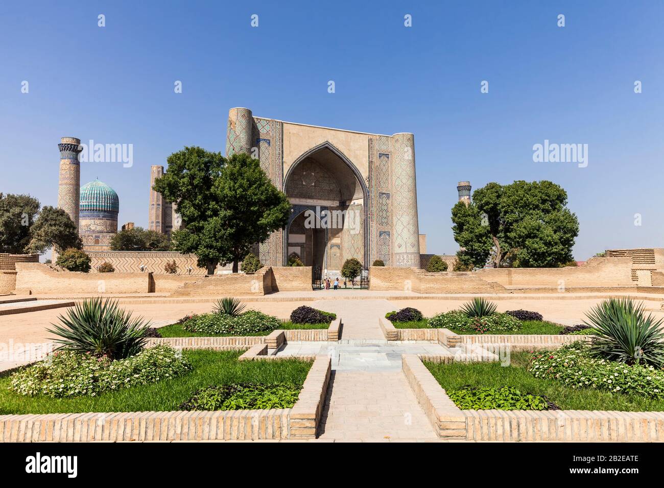 Haupteingangsfassade, Bibi Khanym-Moschee, Bibi Khanum-Moschee, Samarkand, Usbekistan, Zentralasien, Asien Stockfoto