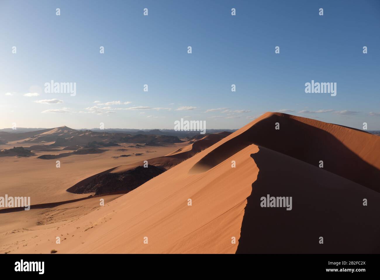 Abenteuer in Tassili n'Ajjer, UNESCO-Weltkulturerbe in Südalgerien Stockfoto