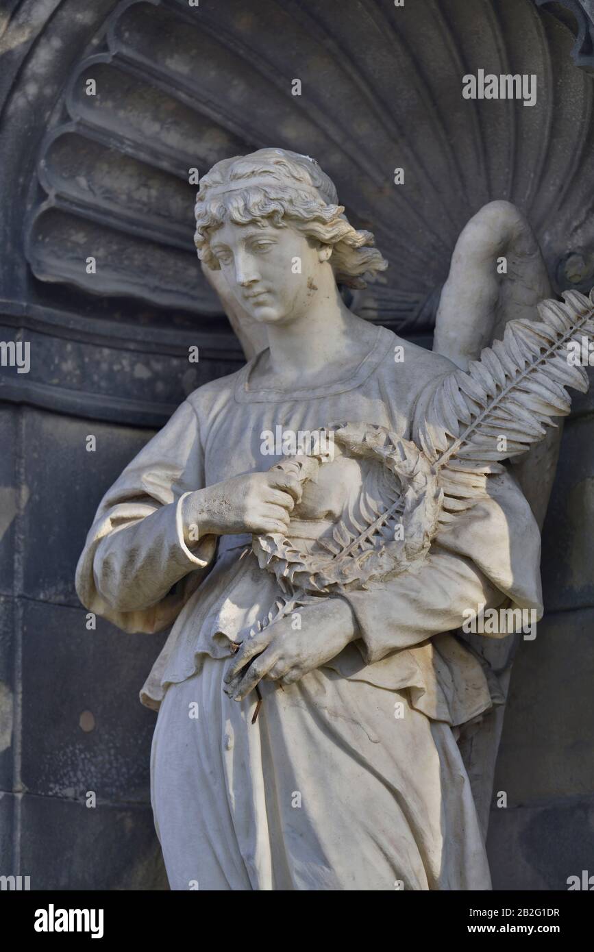 Trauerfigur, Greifer, Alter St.-Matthäus-Kirchhof, Schöneberg, Berlin, Deutschland Stockfoto