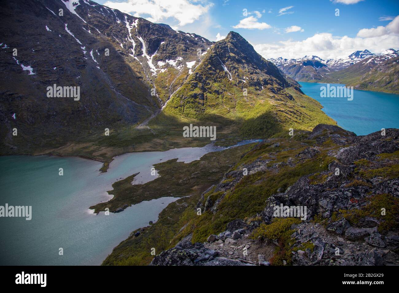 Schöne und bunte Bergwässer in Jotunheimen, Norwegen Stockfoto