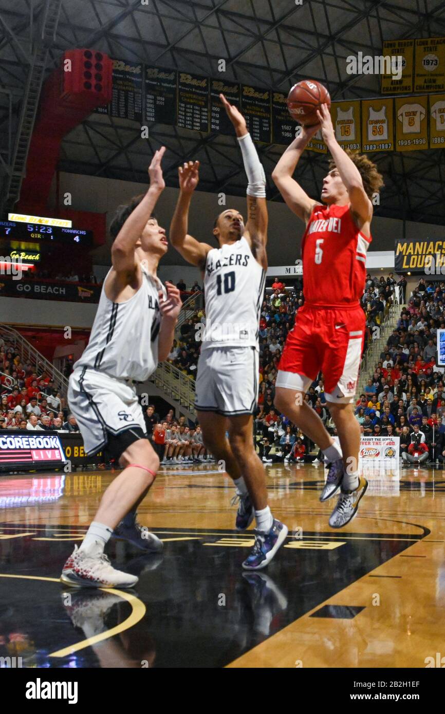 Mater Dei Monarchs Guard Devin Askews (5) während eines CIF-Southern Section Open Division Championship High School Basketballspiels gegen Sierra Canyon, Freitag, 28. Februar 2020, in Long Beach, Kalifornien, USA. (Foto von IOS/ESPA-Images) Stockfoto