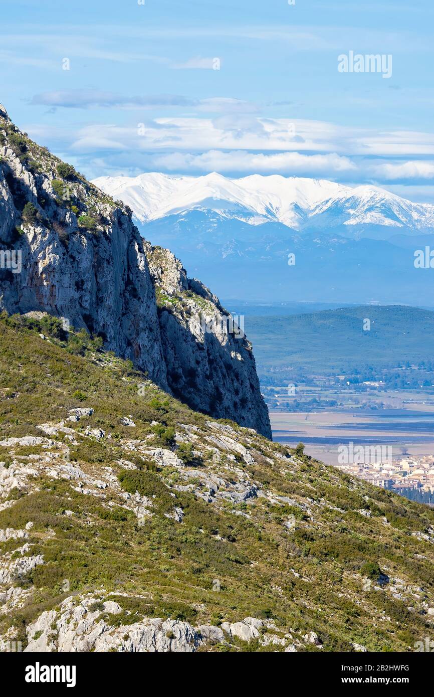 Schöne Berghechte ina Spanische Pyrenäen Stockfoto