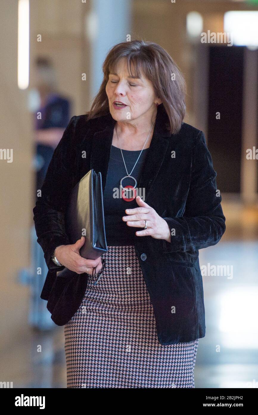 Edinburgh, Großbritannien. März 2020. Abgebildet: Jeane Freeman MSP - Kabinettsministerin für Gesundheit und Sport. Szenen aus dem schottischen Parlament in Holyrood, Edinburgh. Kredit: Colin Fisher/Alamy Live News Stockfoto