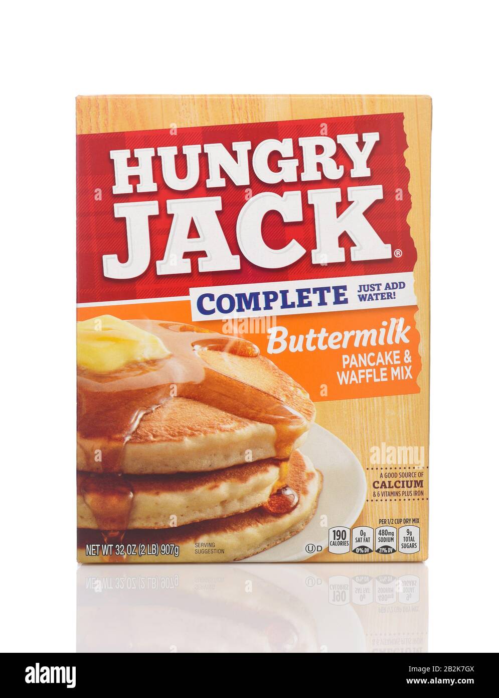 Irvine, KALIFORNIEN - 20. MAI 2019: Ein Paket mit 32 Gramm Hungriger Jack Buttermilk Pancake und Waffle Mix. Stockfoto