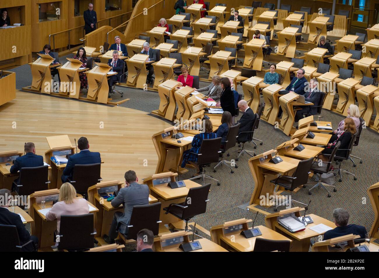 Edinburgh, Großbritannien. März 2020. Abgebildet: Jeane Freeman MSP - Kabinettsministerin für Gesundheit und Sport. Ministererklärung von Gesundheitsministerin Jeane Freeman MSP über den Bundesstaat Coronovirus und Schottlands Bereitschaft, die Verbreitung des Virus in Schottland zu mildern. Szenen aus dem schottischen Parlament in Holyrood, Edinburgh. Kredit: Colin Fisher/Alamy Live News Stockfoto