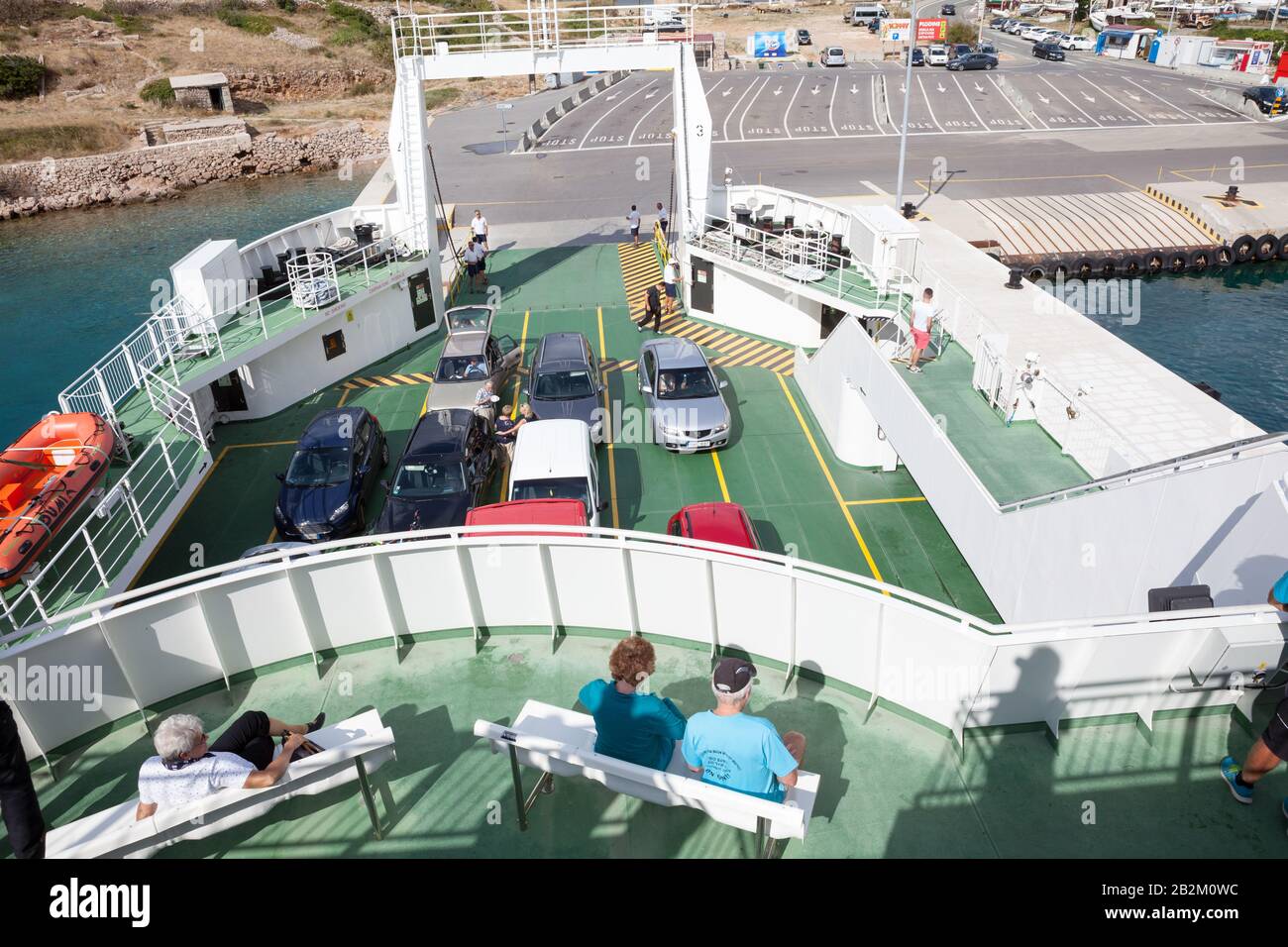 Fähre Stinica - Mišnjak (Insel Rab), Kroatien Stockfotografie - Alamy