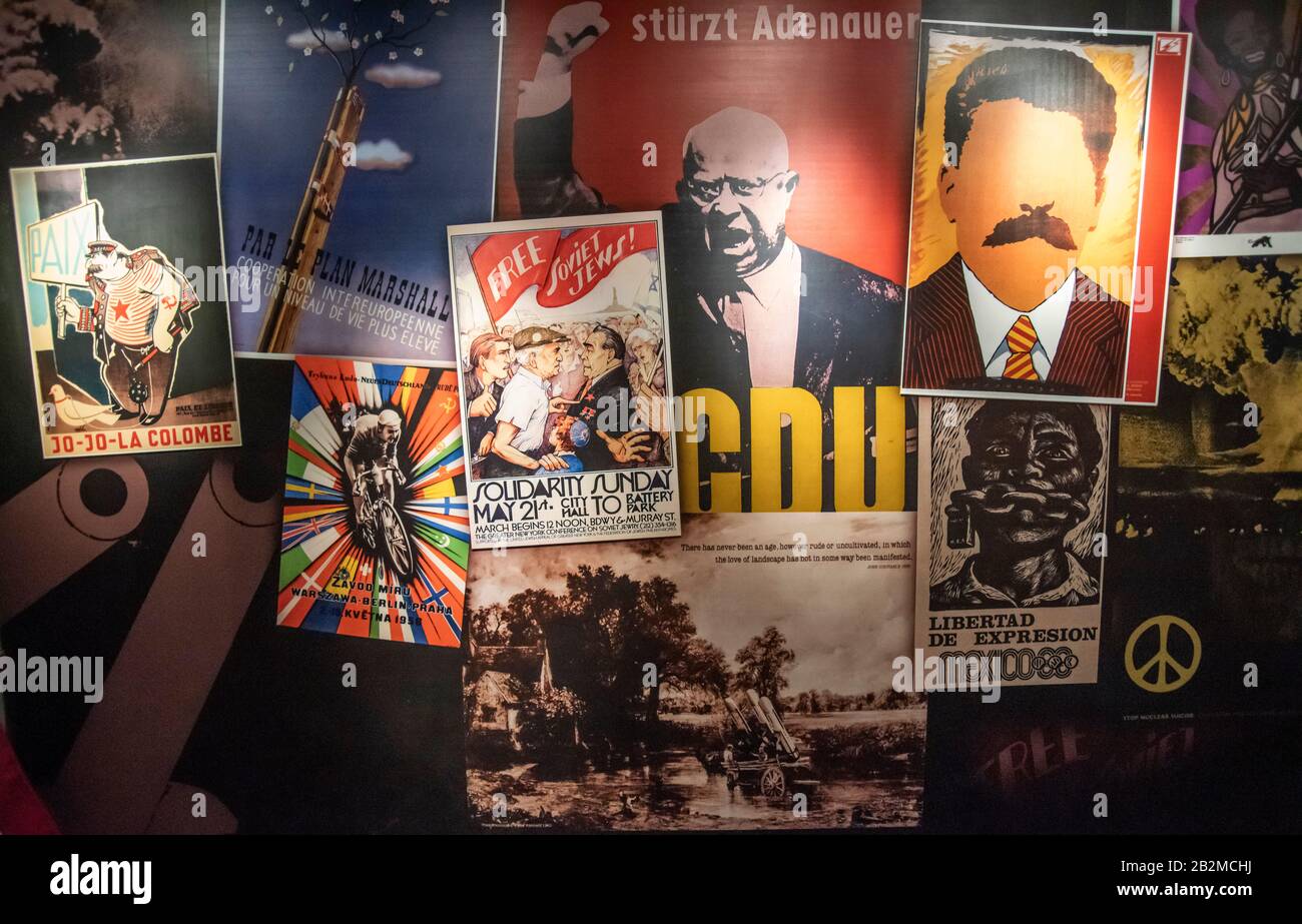 Das Plakat der sowjetischen Propaganda, das Museum des Saltojo-Kalten Krieges, Litauen Stockfoto