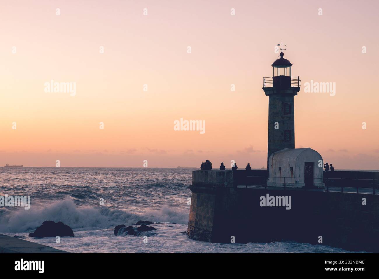 Alter Leuchtturm in Porto, Portugal Stockfoto