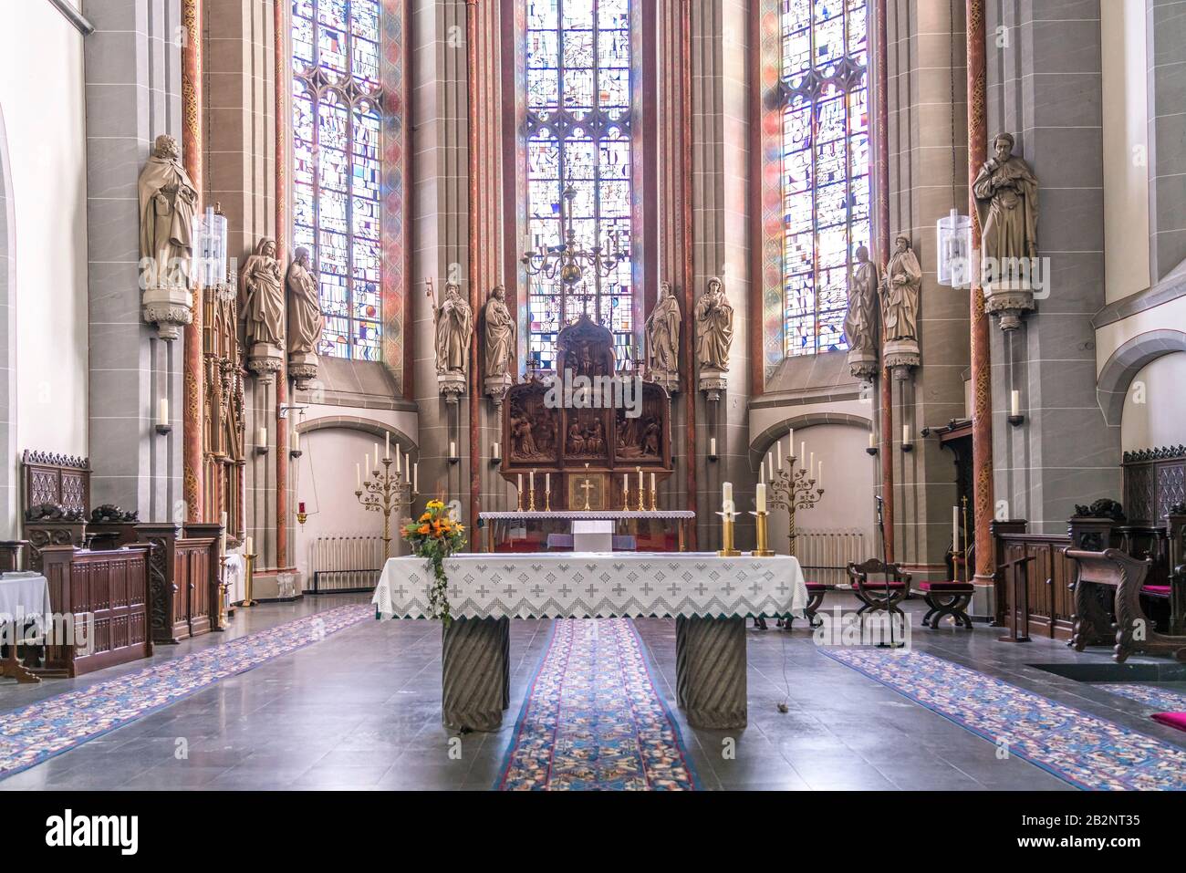 Innenraum der Pfarrkirche St. Maria Magdalena in Goch, Kreis Kleve, Nordrhein-Westfalen, Deutschland, Europa Stockfoto