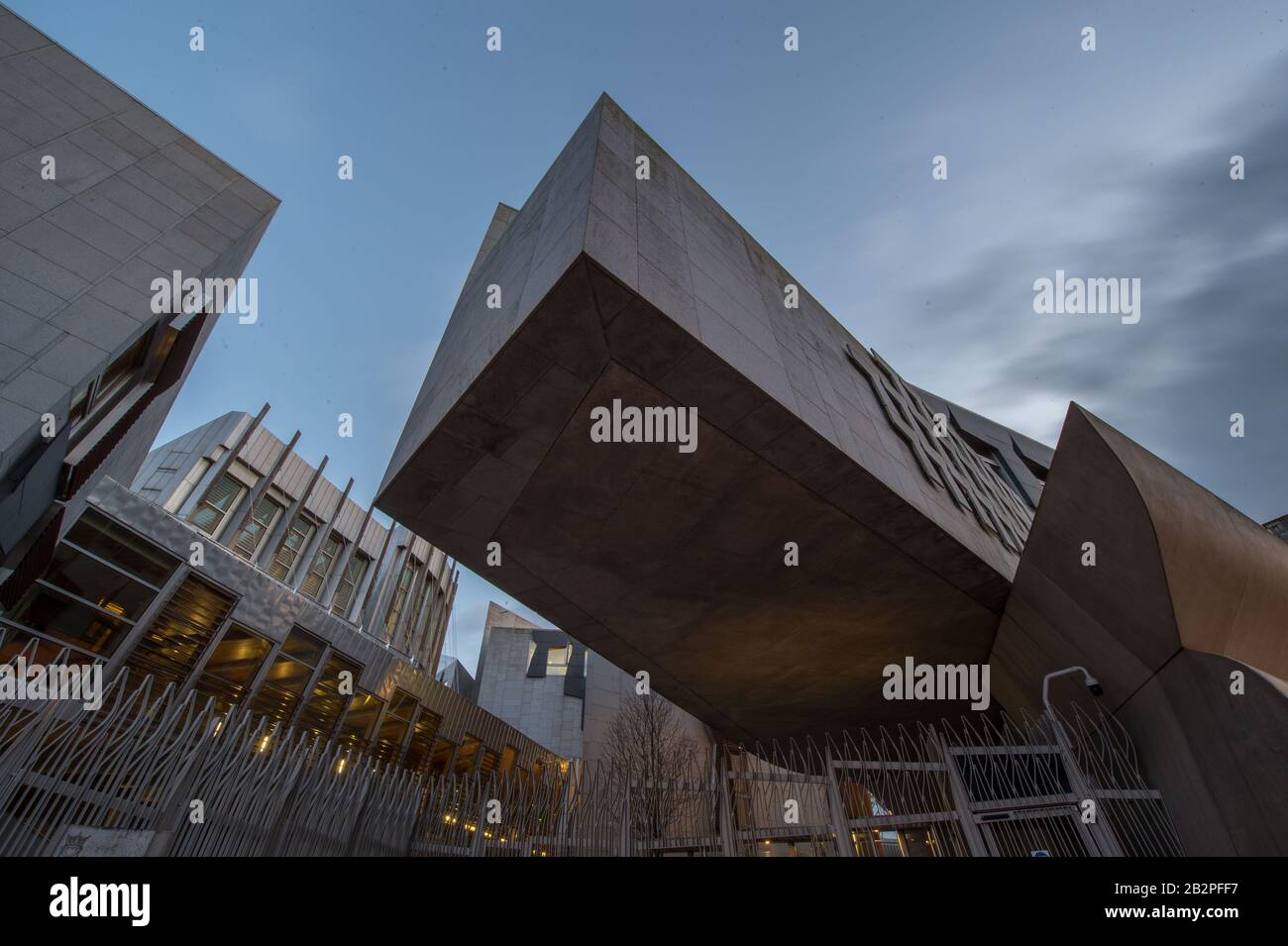 Edinburgh, Großbritannien. März 2020. Bild: Außenansichten des schottischen Parlaments. Kredit: Colin Fisher/Alamy Live News Stockfoto