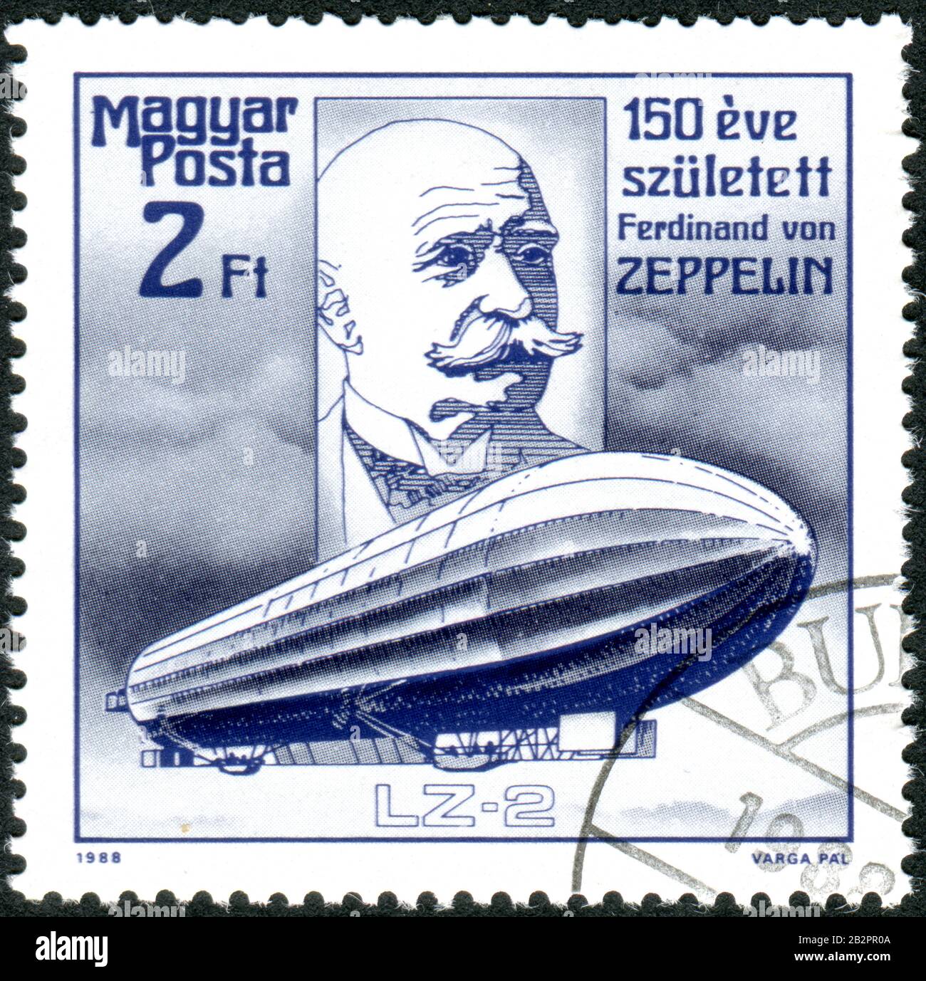 Ein in Ungarn gedruckter Stempel, der dem Graf Ferdinand von Zepelin (1838-1917), Designer von Dirigibles, gewidmet war, stellte das Porträt und Luftschiff LZ-2 dar. Stockfoto