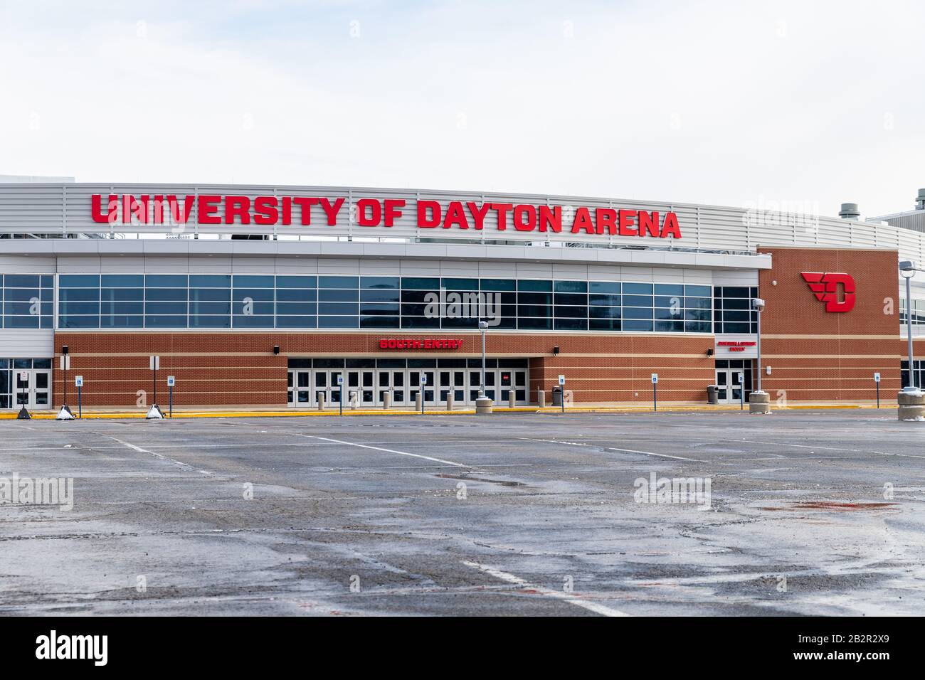 Dayton, OH, USA / 28. Februar 2020: University of Dayton Arena, Heimstadion des Basketballprogramms Dayton Flyers. Stockfoto