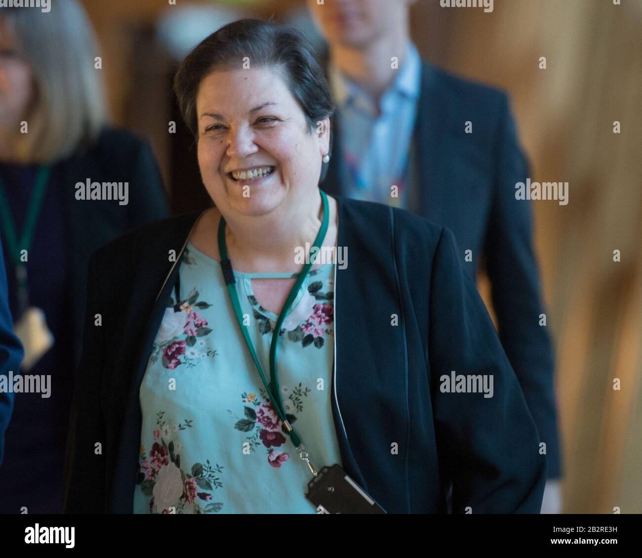 Edinburgh, Großbritannien. März 2020. Abgebildet: Jackie Baillie MSP - Scottish Labour Party und der MSP für Dumbarton. Szenen bilden sich nach der Entscheidungszeit in der Kammer innerhalb des schottischen Parlaments. Kredit: Colin Fisher/Alamy Live News Stockfoto