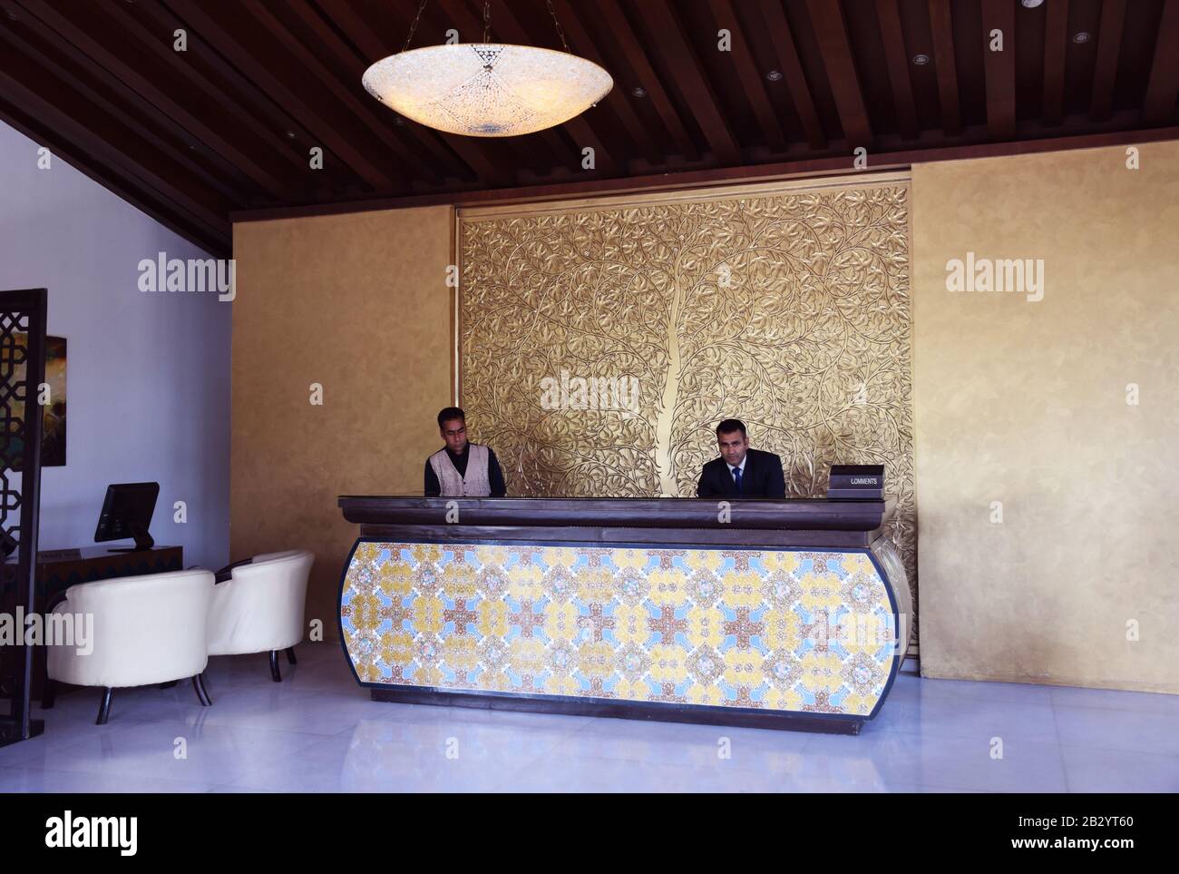 Eine Hotelrezeption in einem Indian Hotel Stockfoto