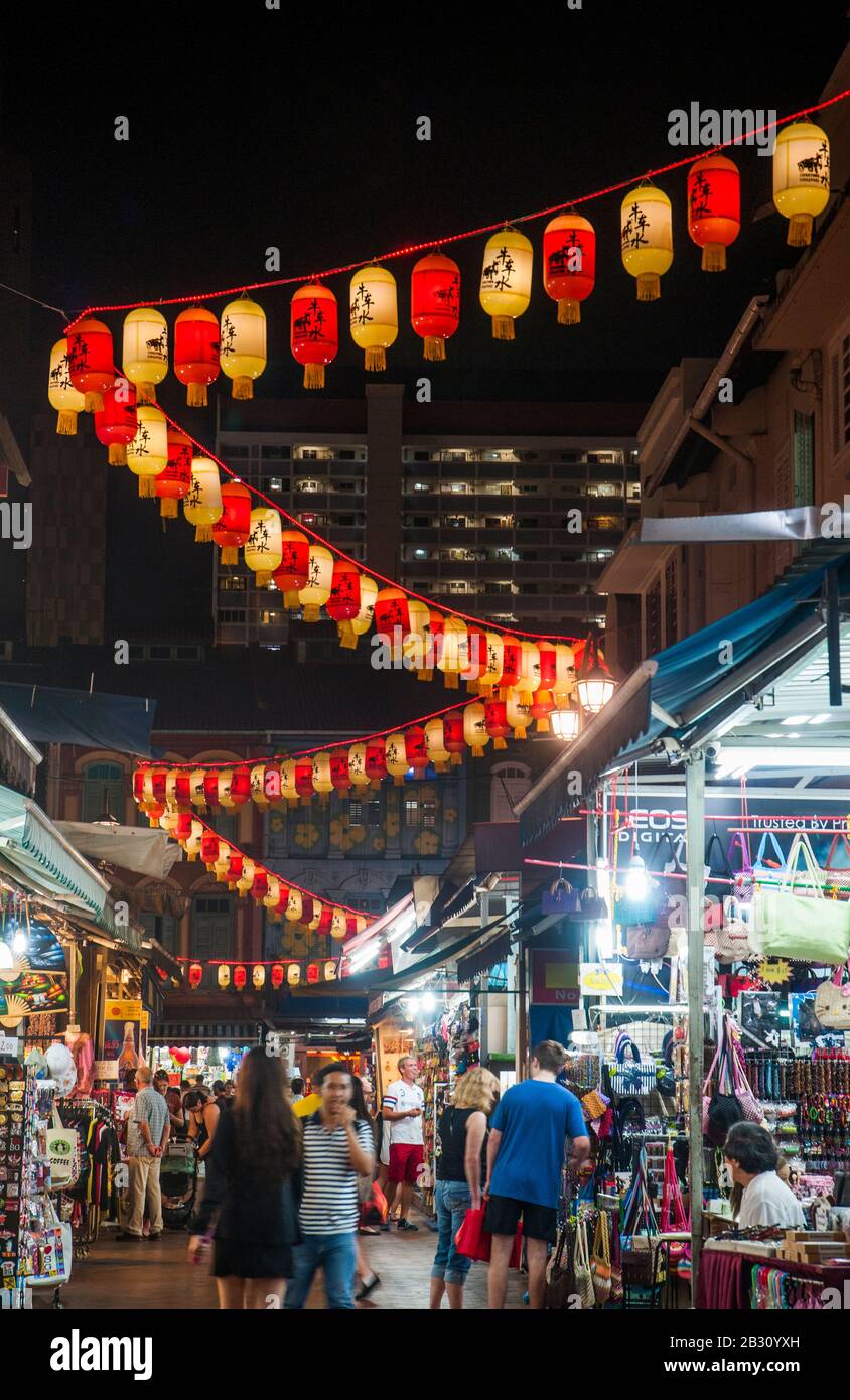 Temple Street, Chinatown, nachts, Singapur Stockfoto