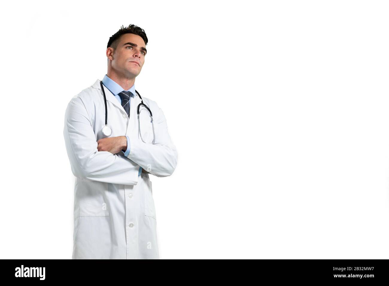 Kaukasischer männlicher Arzt auf weißem Hintergrund Stockfoto
