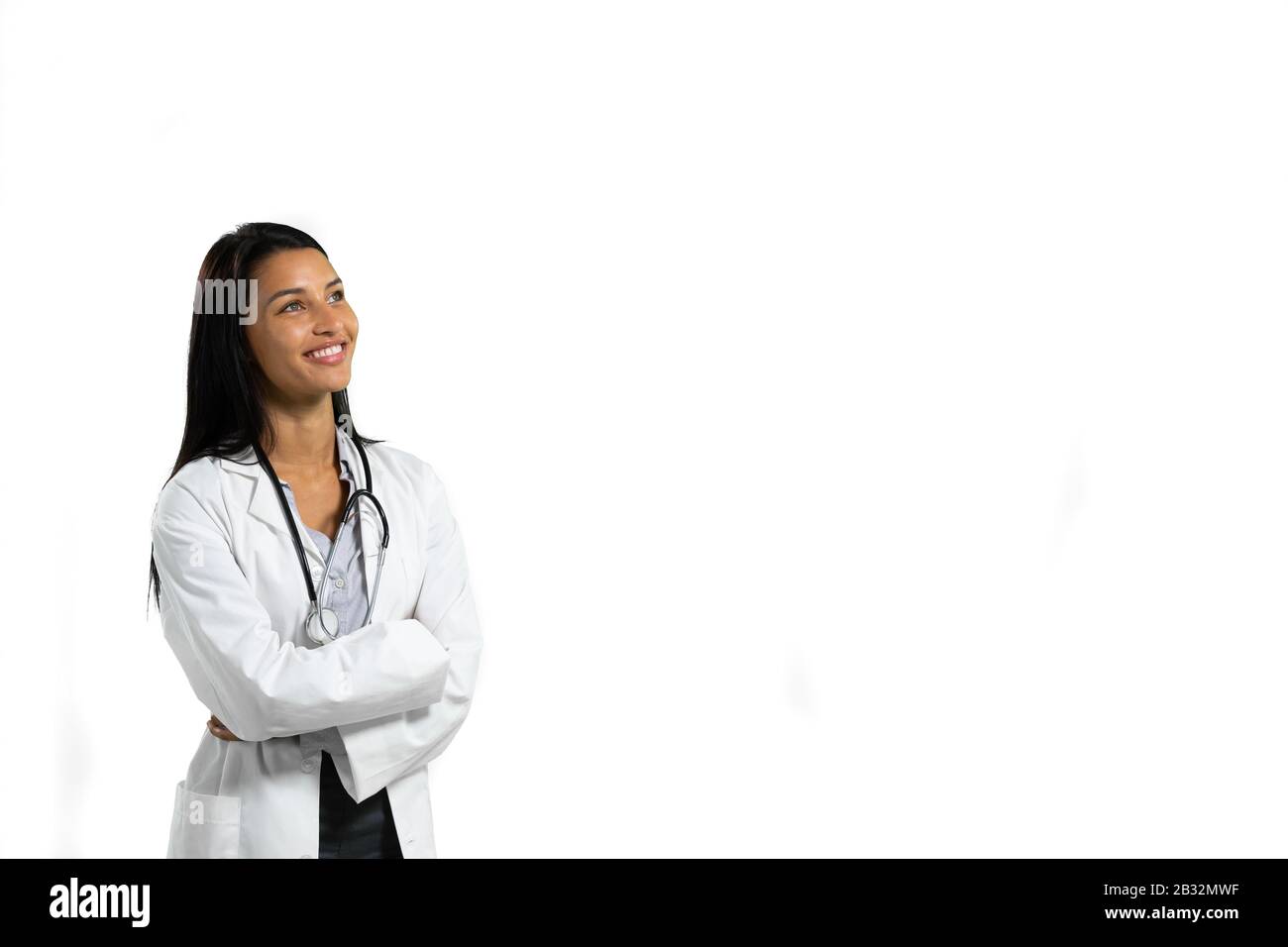 Gemischter weiblicher männlicher Arzt auf weißem Hintergrund Stockfoto
