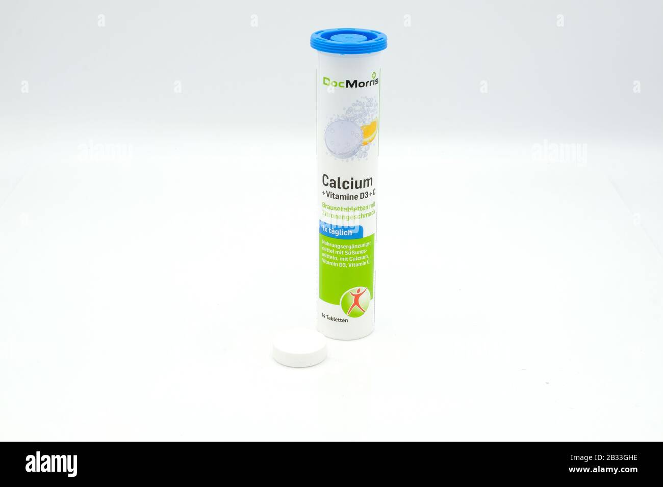 Kalzium-, Vitamin D3- und Vitamin-C-Brausetabletten, hergestellt von DocMorris Stockfoto