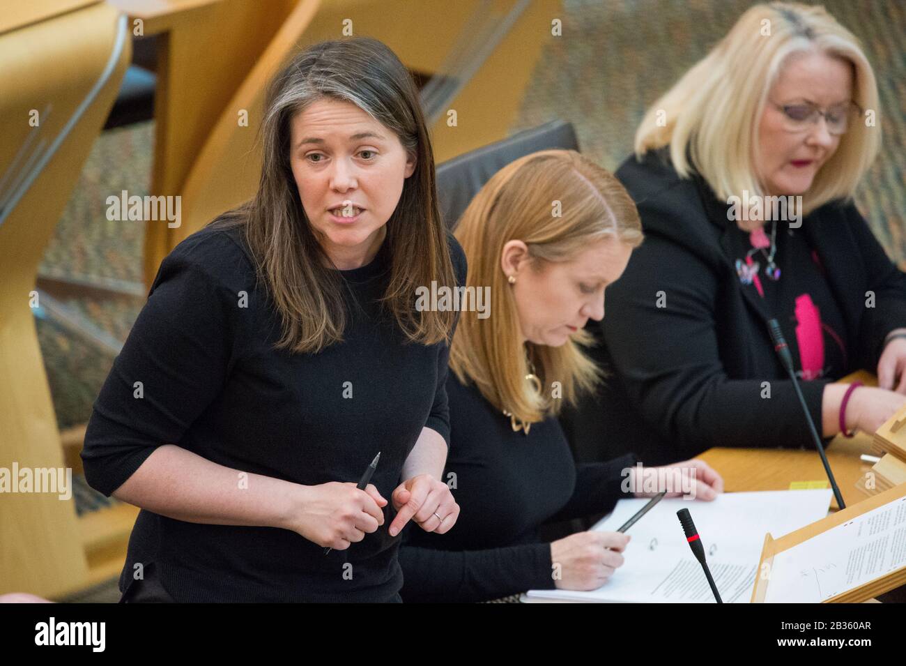 Edinburgh, Großbritannien. März 2020. Abgebildet: Aileen Campbell MSP - Kabinettsekretärin für Gemeinden und Kommunalverwaltung. Portfolio-Fragen - Der Presiding Officer hat folgende Fragen zusammengefasst: Communities und Local Government: Fragen 5 und 8 Social Security und Ältere Menschen: Fragen 6 und 7 Credit: Colin Fisher/Alamy Live News Stockfoto