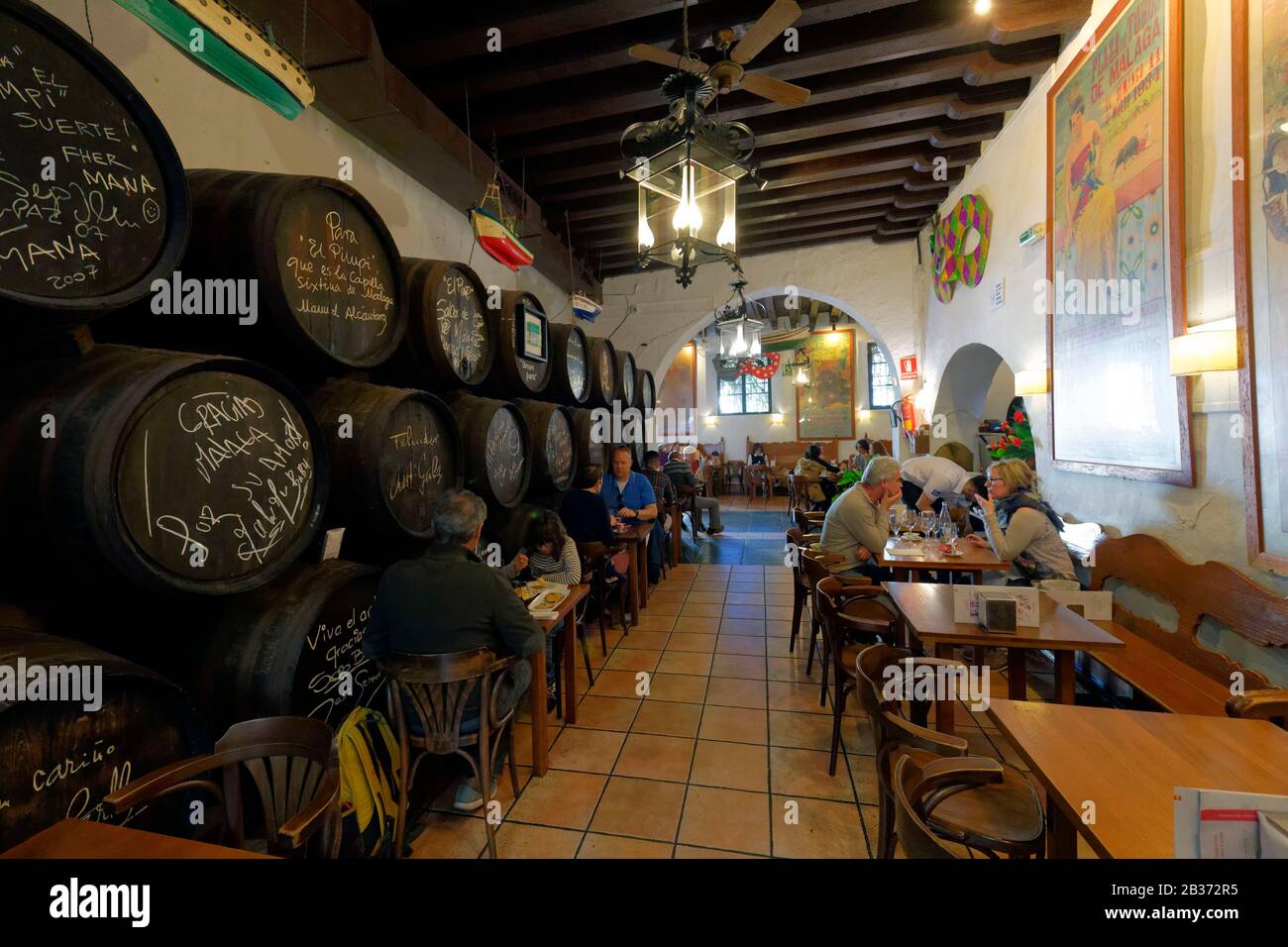 Spanien, Andalusien, Costa del Sol, Málaga, Bodega Bar El Pimpi Stockfoto