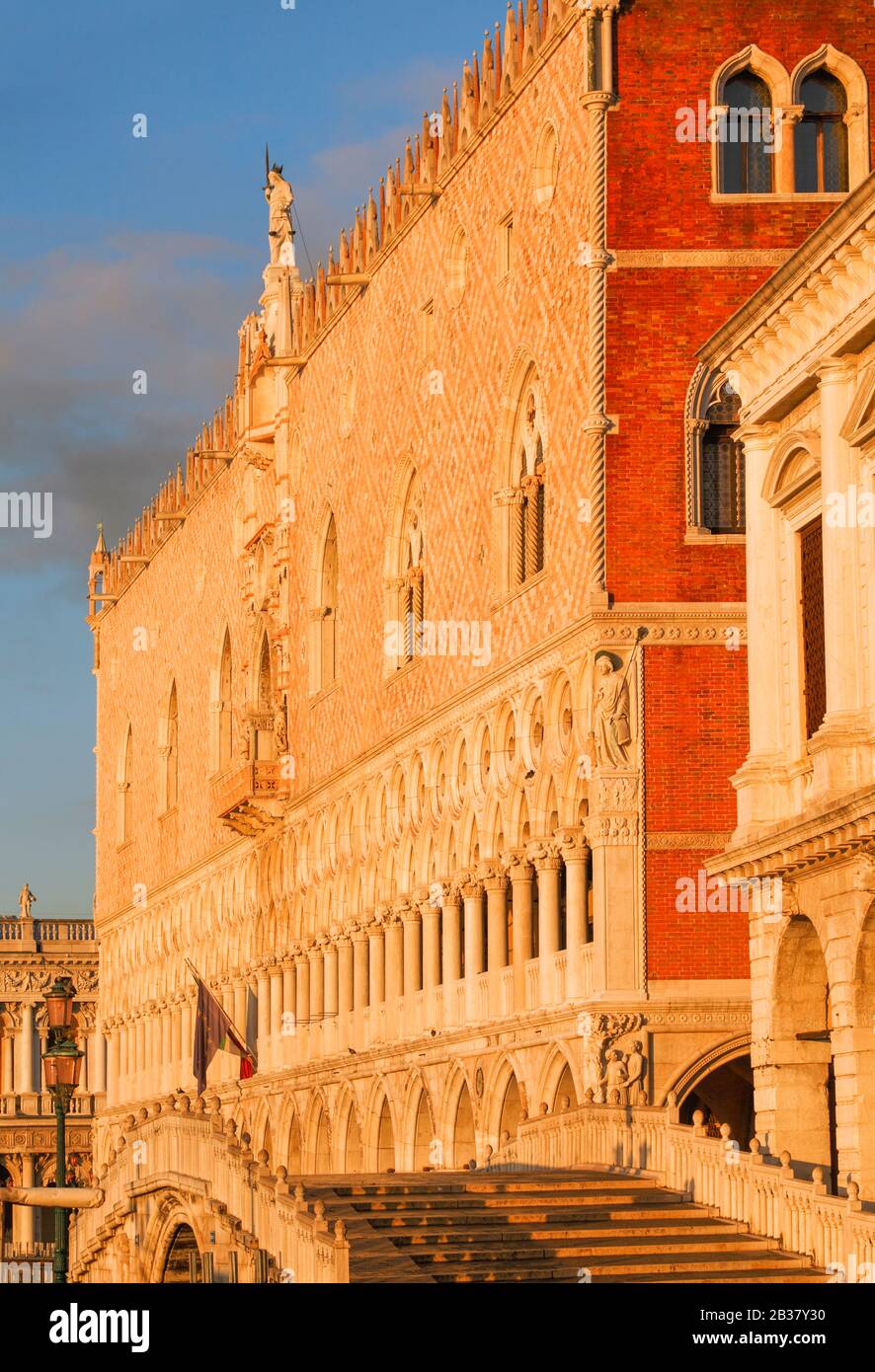 Dogenpalast, Markusplatz (San Marco) Venedig, Italien Stockfoto