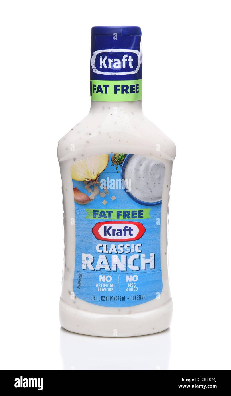 Irvine, CA - 31. MAI 2017: Kraft Fat Free Ranch Dressing. Kraft produziert eine ganze Reihe von Salatdressings, sowohl Fettfrei als auch originelles Rezept. Stockfoto