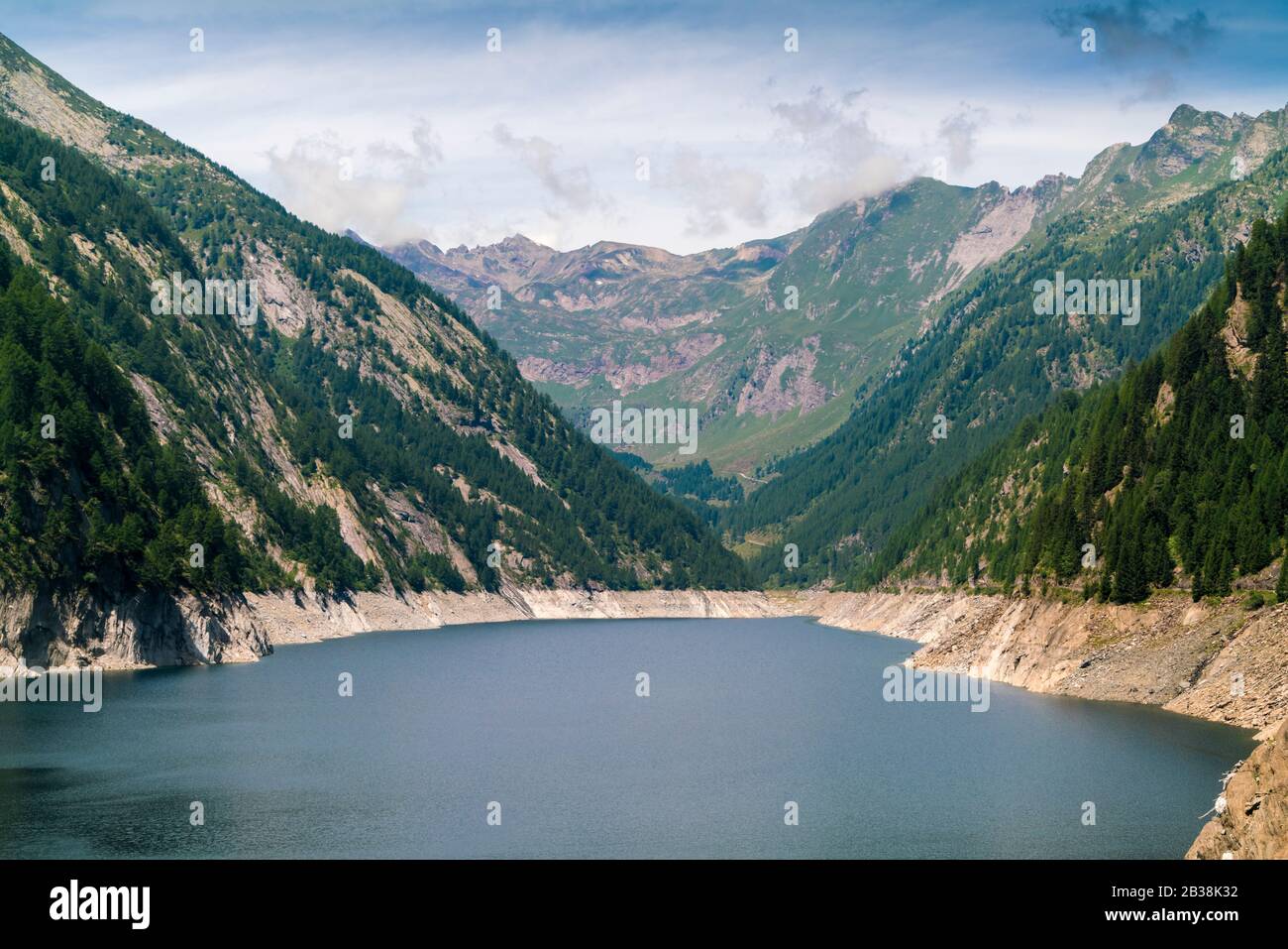 lago di vogorno in Tessin am Contra-Staudamm Verzasca-Staudamm Stockfoto