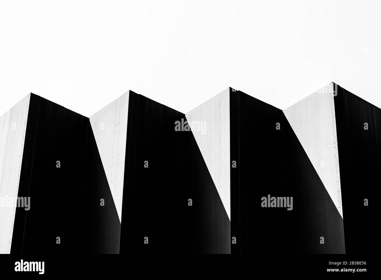 Saint Hubert, Kanada - 28. Juli 2019: Abstrakte Kunstwerke der Statue im Parc de la Cité in Saint Hubert Stockfoto