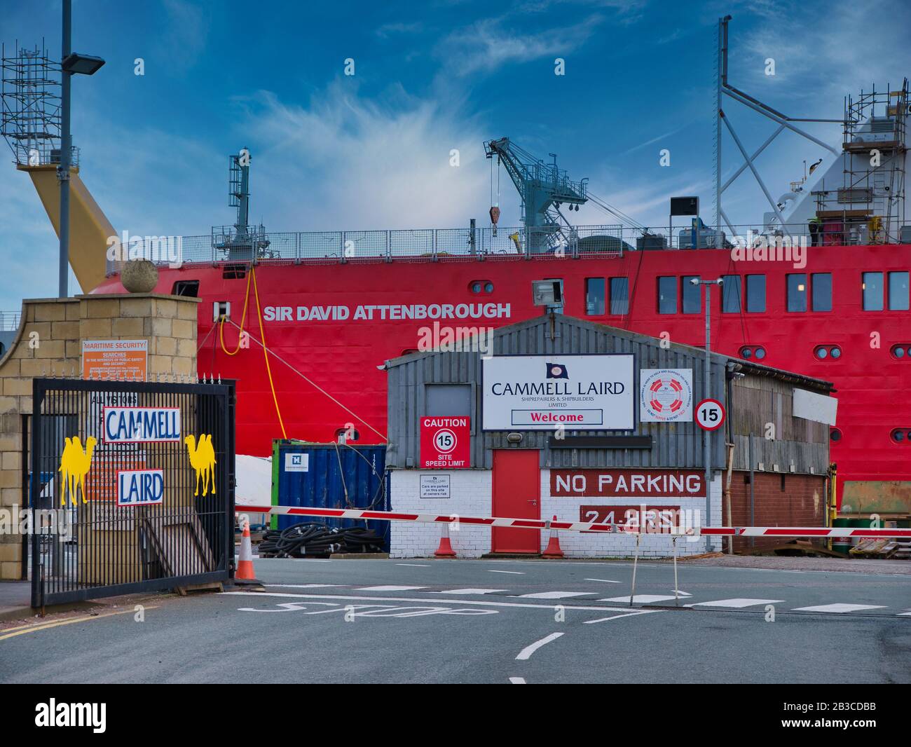Der Überbau und die Brücke des Polarforschungsschiffs RSS Sir David Attenborough, das im Bau bei Cammell Laird Shipbuilders in Birkenhead ist Stockfoto