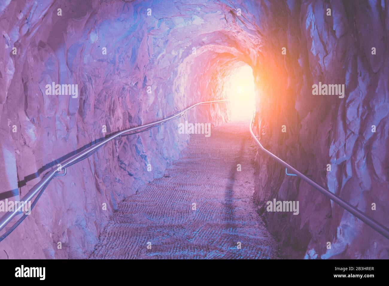 Tunnel im Felsen. Rosh-Hanikra-Grotten, Israel Stockfoto