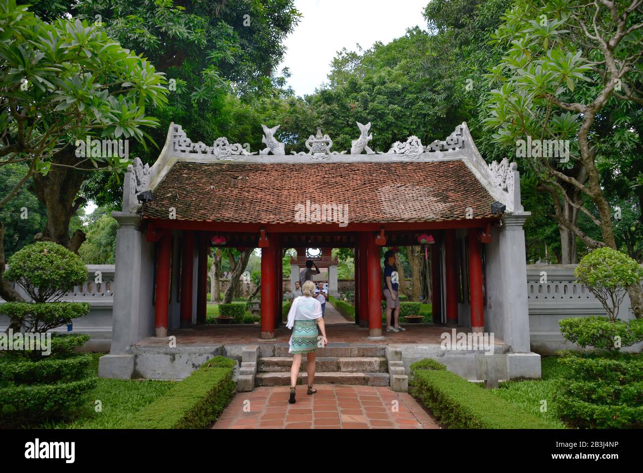 Tor der Mitte, 'Dai Trung Do', Literaturtempel 'Van mieu' Hanoi, Vietnam Stockfoto