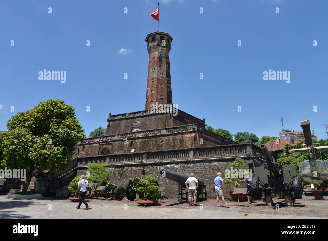 Flaggenturm-Cot Co, Museum für Militaergeschichte, Dien Bien Phu, Hanoi, Vietnam Stockfoto