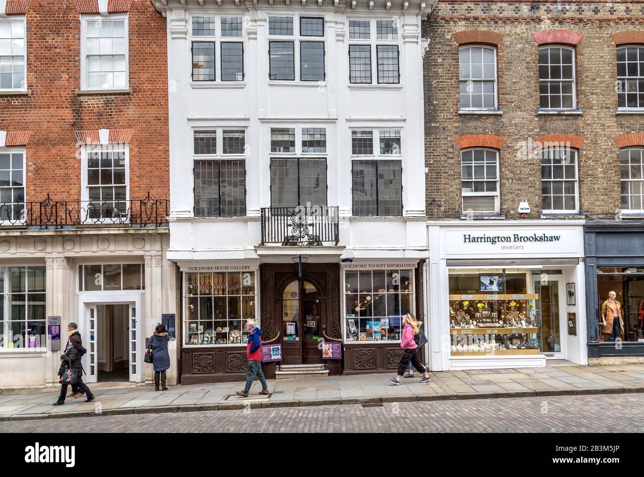 Die Guildford House Gallery in der Guildford High Street, Guildford House wurde 1660 erbaut und wird seit 1959 als Galerie genutzt. Stockfoto